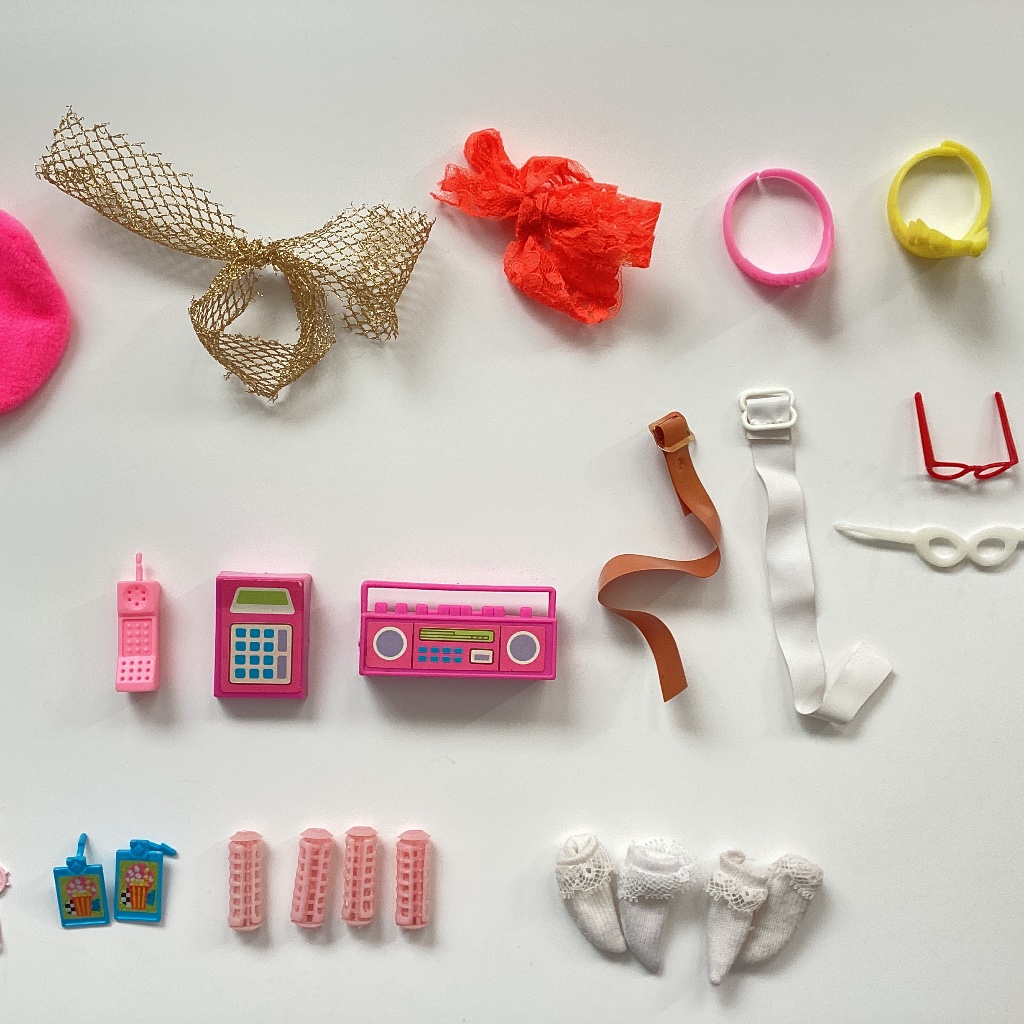 Barbie Accessories Belts Cell Phone Socks Earrings Boombox Glasses Tiaras Beret Barbie Accessories Belts Cell Phone Socks Earrings Boombox Glasses Tiaras Beret